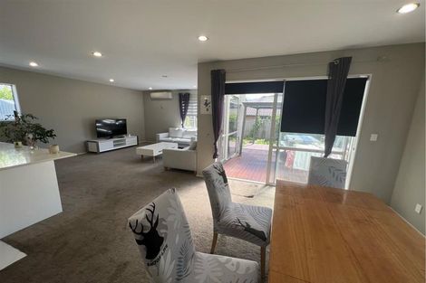 Photo of property in 401a Rosedale Road, Albany, Auckland, 0632