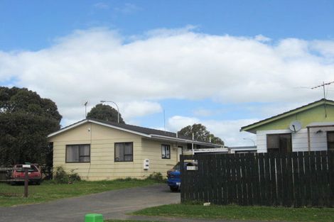 Photo of property in 2/2 Burundi Avenue, Clendon Park, Auckland, 2103