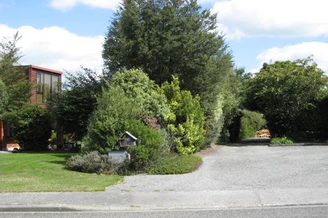 Photo of property in 22 Oakden Drive, Darfield, 7510