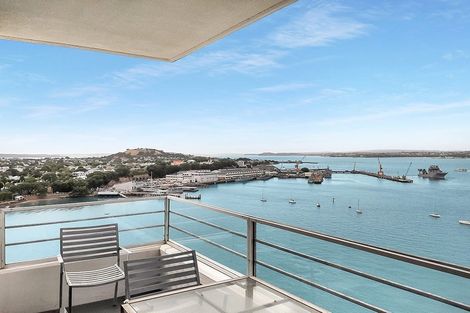 Photo of property in 45 Stanley Point Road, Stanley Point, Auckland, 0624