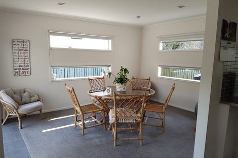 Photo of property in 5 Willowgrange Place, Pukekohe, 2120
