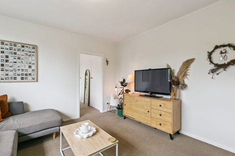 Photo of property in 3/8 Mataroa Avenue, Northland, Wellington, 6012