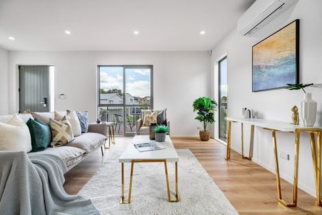 Photo of property in 104a Moire Road, West Harbour, Auckland, 0618