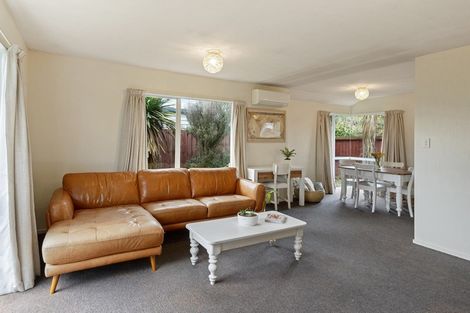 Photo of property in 2/24a Croziers Road, St Albans, Christchurch, 8052