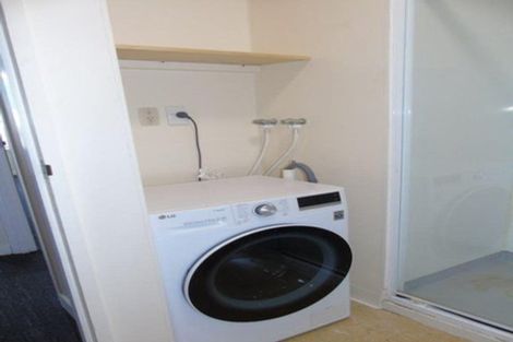 Photo of property in Hobson Court Flats, 42/70u Hobson Street, Thorndon, Wellington, 6011