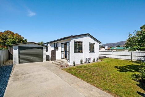 Photo of property in 9 Clare Place, Cromwell, 9310