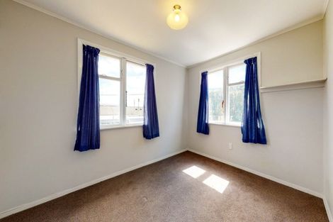 Photo of property in 195 Bedford Street, Cannons Creek, Porirua, 5024