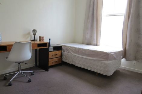 Photo of property in 21 Hanson Street, Mount Cook, Wellington, 6021