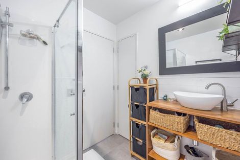 Photo of property in The Grange, 10/92 Bush Road, Albany, Auckland, 0632