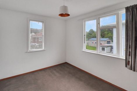 Photo of property in 5 Takatimu Way, Johnsonville, Wellington, 6037