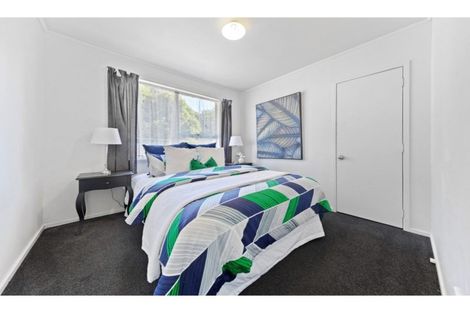 Photo of property in 28 Burbank Avenue, Manurewa, Auckland, 2102