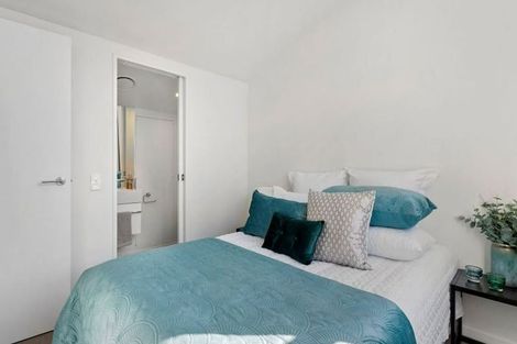 Photo of property in 24u3 Princess Terrace, Newtown, Wellington, 6021