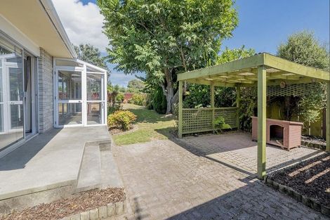 Photo of property in 84 Kirk Street, Otaki, 5512