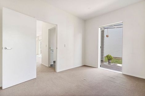 Photo of property in 75 Grove Road, Papakura, 2110
