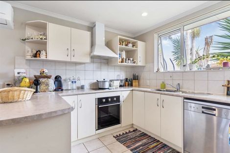 Photo of property in 7 Nykki Place, Papakura, 2110