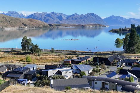 Photo of property in 2 Rankin Rise, Lake Tekapo, 7999