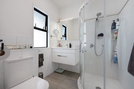 Photo of property in 340 Ohiro Road, Brooklyn, Wellington, 6021