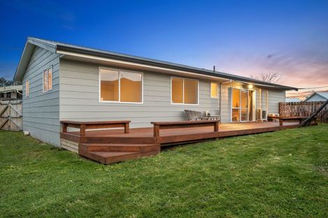 Photo of property in 6 Augustus Earle Place, Pukehangi, Rotorua, 3015