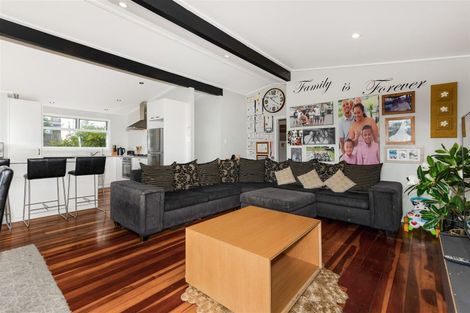 Photo of property in 14 Mason Street, New Lynn, Auckland, 0600