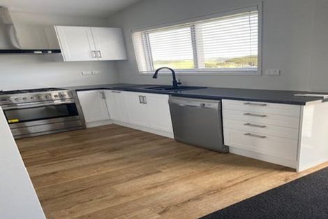 Photo of property in 32 Young Garden Lane, Waimauku, 0881