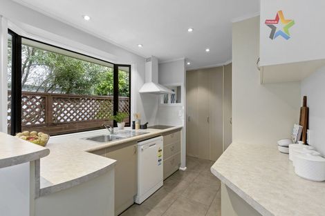 Photo of property in 70 Major Drive, Kelson, Lower Hutt, 5010