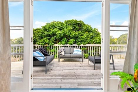 Photo of property in 1/66 Hastings Road, Mairangi Bay, Auckland, 0630