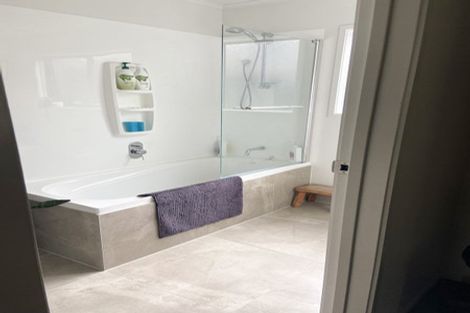 Photo of property in 43 Redwood Drive, Massey, Auckland, 0614