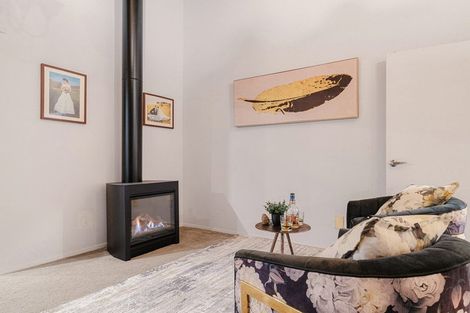 Photo of property in 8 Rarahu Place, The Gardens, Auckland, 2105