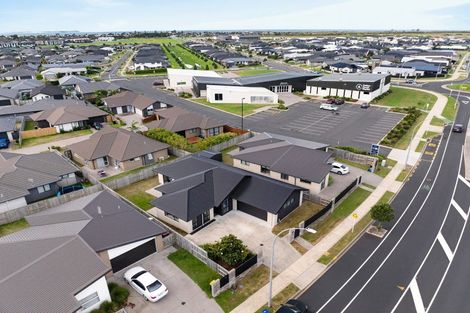 Photo of property in 229 Te Okuroa Drive, Papamoa, 3118