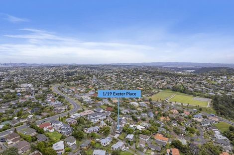 Photo of property in 1/19 Exeter Place, Unsworth Heights, Auckland, 0632