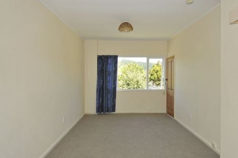 Photo of property in 2/18 Thurleigh Grove, Karori, Wellington, 6012