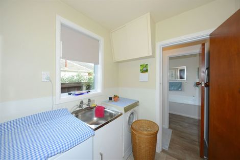 Photo of property in 33 Tintern Avenue, Avonhead, Christchurch, 8042