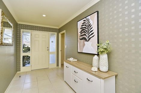 Photo of property in 8 Ross Place, Northwood, Christchurch, 8051