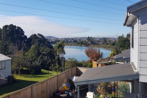 Photo of property in 31 Beaubank Road, Kelston, Auckland, 0602
