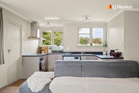 Photo of property in 73 Macandrew Road, South Dunedin, Dunedin, 9012