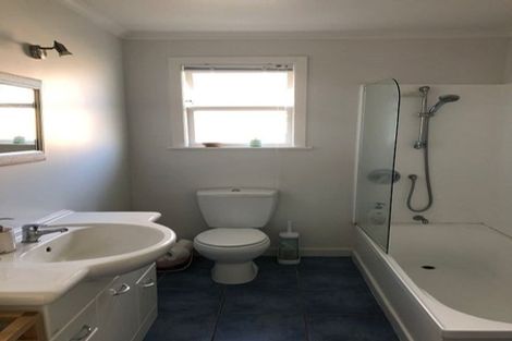 Photo of property in 31 Pleasant Road, Glen Eden, Auckland, 0602