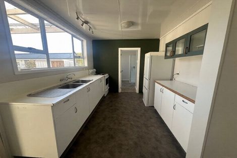 Photo of property in 52 Bathgate Street, South Dunedin, Dunedin, 9012