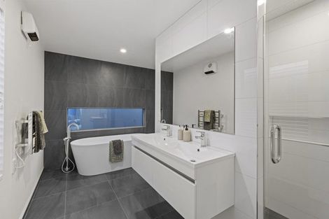 Photo of property in 1 Blue Jacket Drive, Halswell, Christchurch, 8025