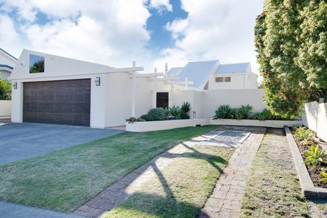 Photo of property in 3 Moana Place, Taradale, Napier, 4112