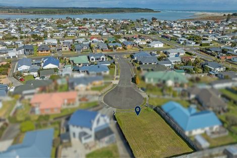 Photo of property in 13 Teppett Place, Foxton Beach, Foxton, 4815