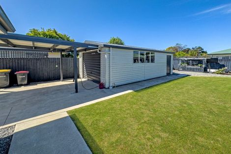 Photo of property in 39 Vivian Street, Burwood, Christchurch, 8083
