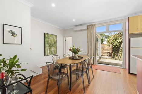 Photo of property in 9 Connaught Terrace, Brooklyn, Wellington, 6021