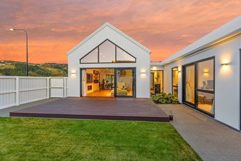 Photo of property in 2 Emeline Chapman Drive, Cracroft, Christchurch, 8022