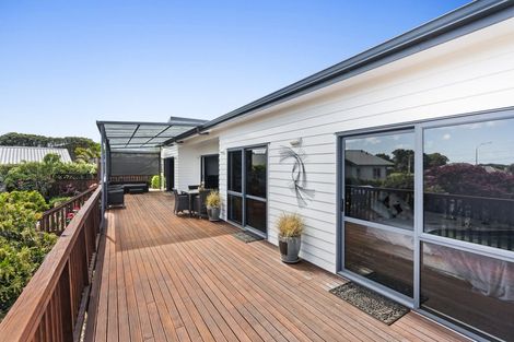 Photo of property in 67a Pohutukawa Place, Bell Block, New Plymouth, 4312