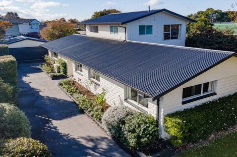 Photo of property in 52 Whitby Street, Burnside, Christchurch, 8053