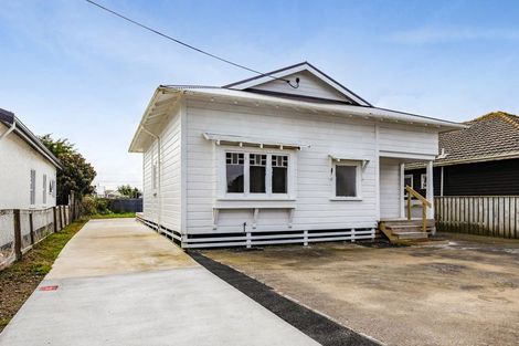 Photo of property in 257 Princes Street, Hawera, 4610
