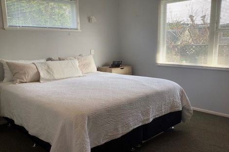 Photo of property in 1 Gillies Place, Ranui, Porirua, 5024