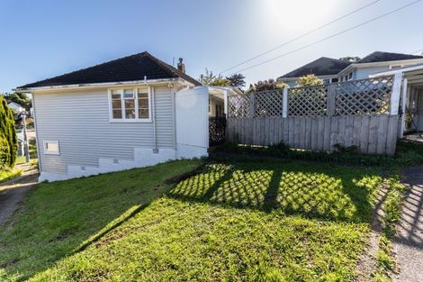 Photo of property in 62 Dimock Street, Titahi Bay, Porirua, 5022