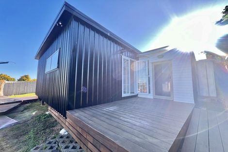 Photo of property in 24 Catkin Crescent, Papatoetoe, Auckland, 2025