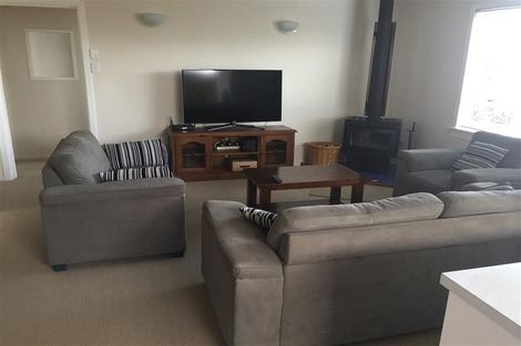 Photo of property in 25 Belt Road, Moturoa, New Plymouth, 4310